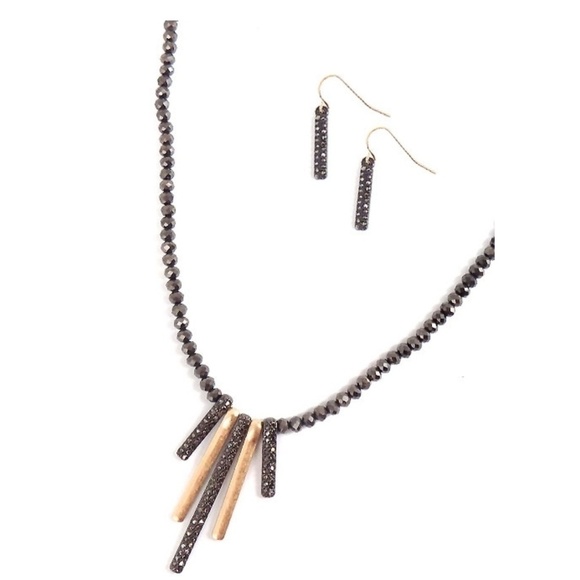 Jewelry - Bead Pendant Necklace & Stone Hook Earrings